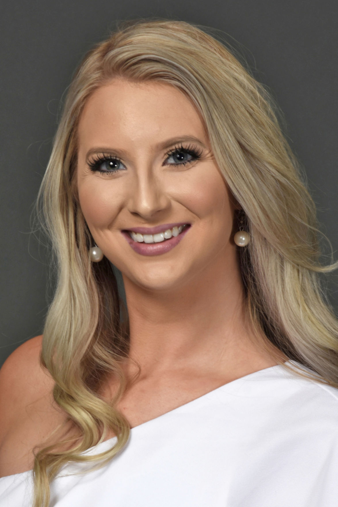 18 Bethany Welch b